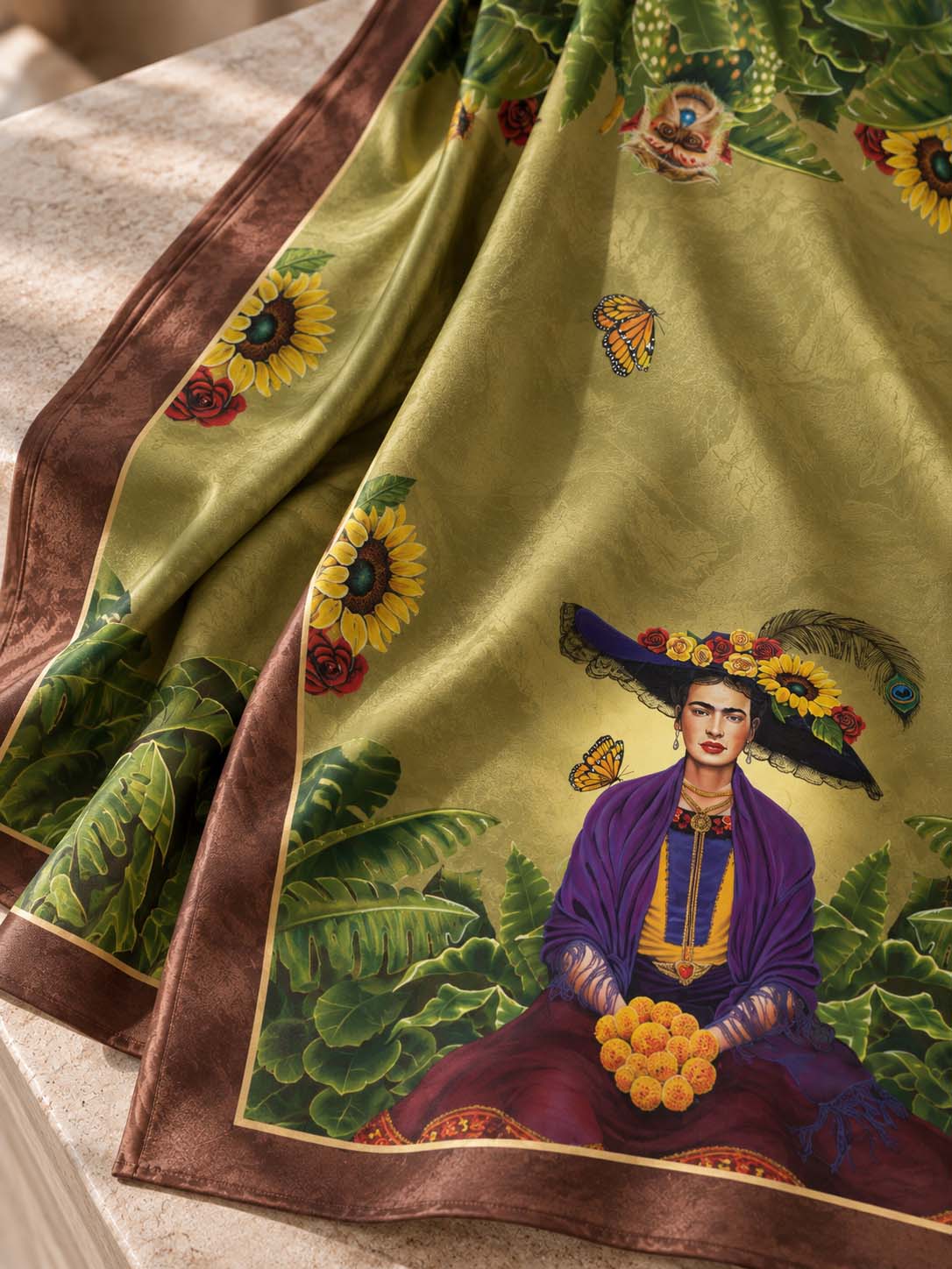 Frida, Flor Solitaria — Art Shawl